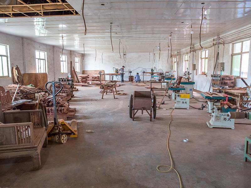 吉利楼梯地板柜门的油漆修复-14