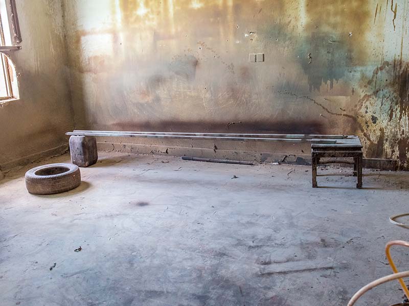 吉利地板油漆修复方法