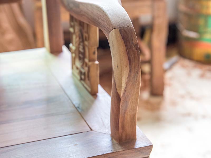 吉利家具改色翻新多少钱