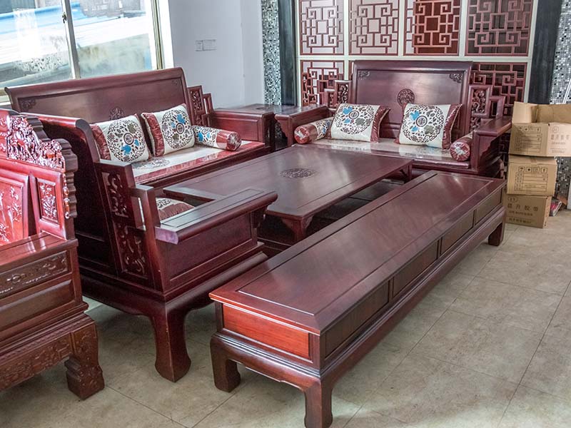 吉利红木家具保养费用