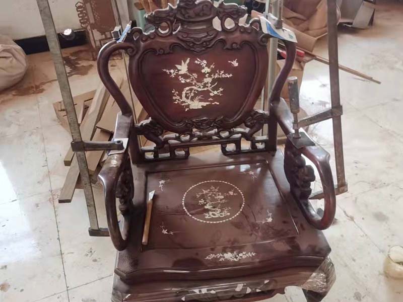 吉利老旧红木家具翻新方法