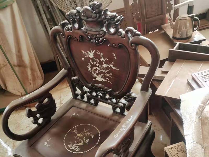 吉利旧红木家具维修